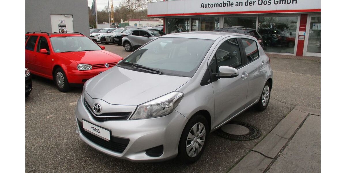 Toyota Yaris 11.500 km 12.990 € Baden-Baden 76532