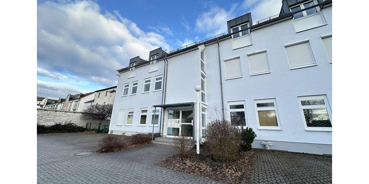 Dachgeschoßwohnung Niesky - 3 Zimmer, 74 m&sup2;, 510&euro; | Angebot:25252696