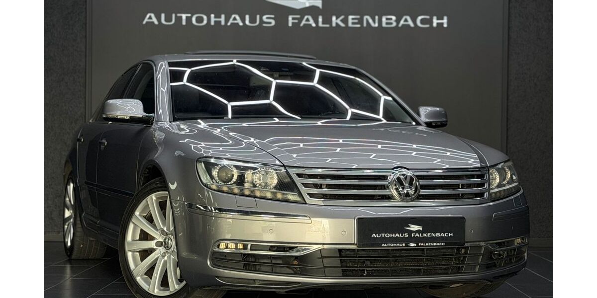 VW Phaeton 278.000 km 10.999 &euro; Löhne 32584