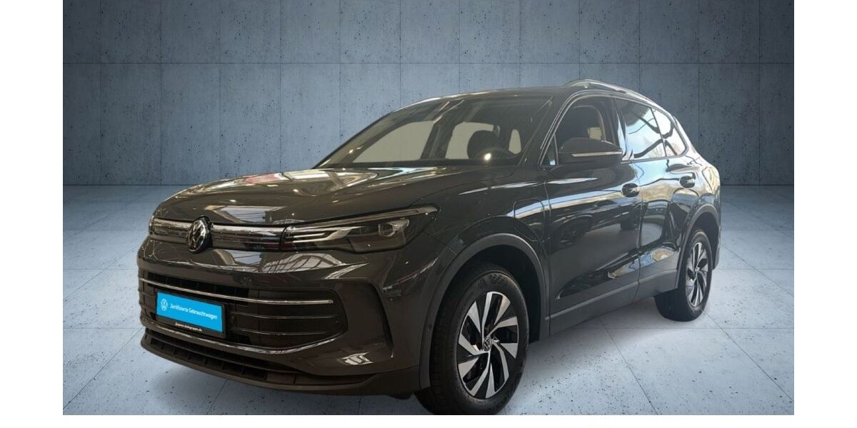 VW Tiguan 4.900 km 43.470 &euro; Saal a.d. Donau 93342