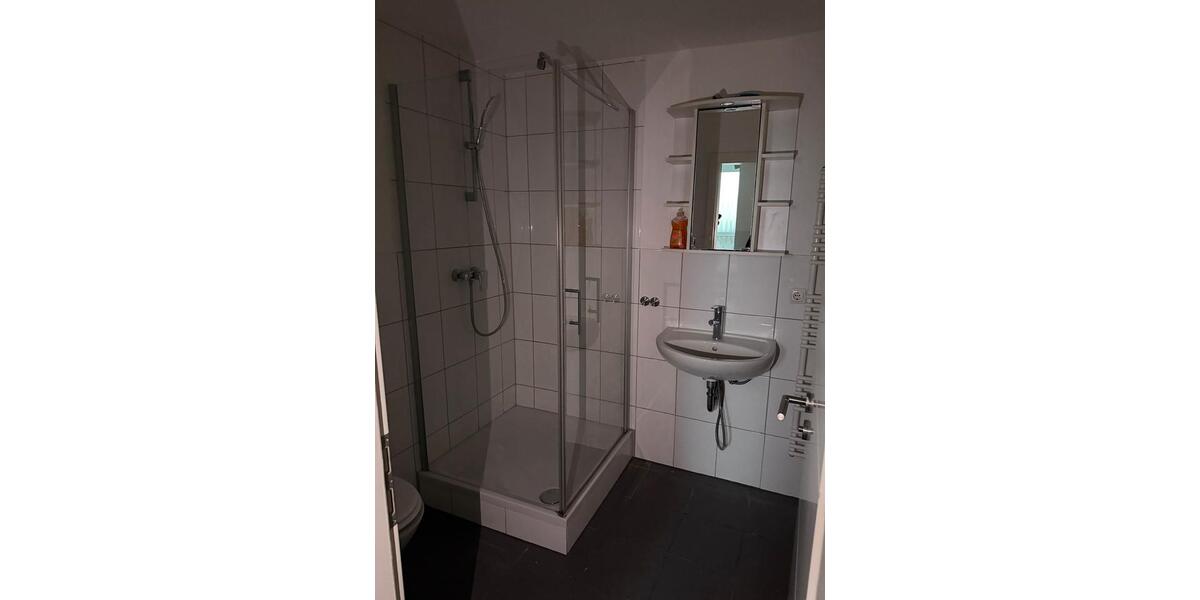 Schöne helle 2 Zimmer Einliegerwohnung, Zentrale Lage 2 zimmer