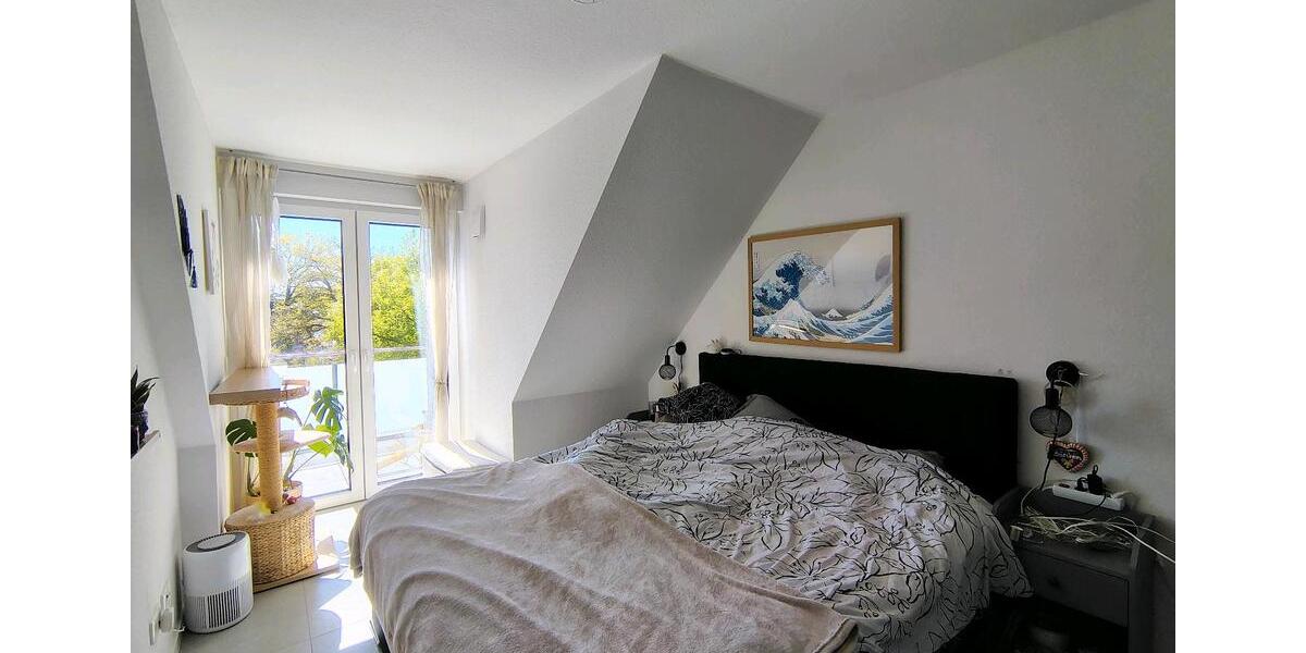 Dachgeschoßwohnung Hatten - 3 Zimmer, 82 m&sup2;, 990&euro; | Angebot:26395951
