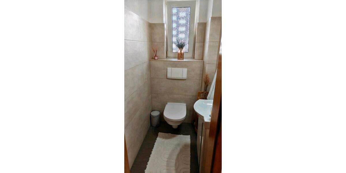 Etagenwohnung Wermelskirchen - 4 Zimmer, 92 m&sup2;, 1.429&euro; | Angebot:26008488