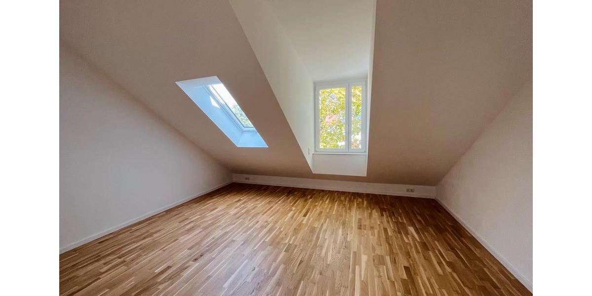 Reihenhaus Gröbenzell - 5 Zimmer, 150 m&sup2;, 2.800&euro; | Angebot:25512572