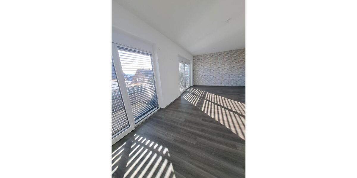 Erdgeschoßwohnung Uhingen - 3 Zimmer, 110 m&sup2;, 1.400&euro; | Angebot:25351263