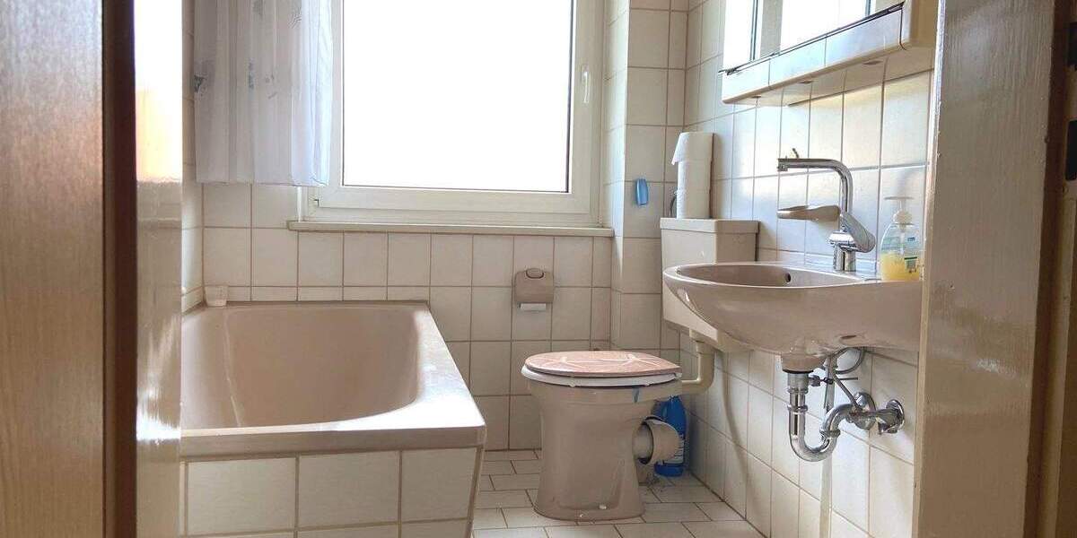 Mehrfamilienhaus, Wohnhaus Cadolzburg - 5 Zimmer, 110 m&sup2;, 385.000&euro; | Angebot:25211191