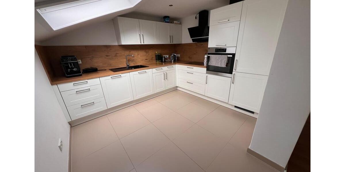 Dachgeschoßwohnung Illingen - 5 Zimmer, 110 m&sup2;, 850&euro; | Angebot:26302678