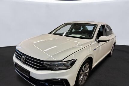 VW Passat 141.467 km 16.990 &euro; Braunschweig 38122