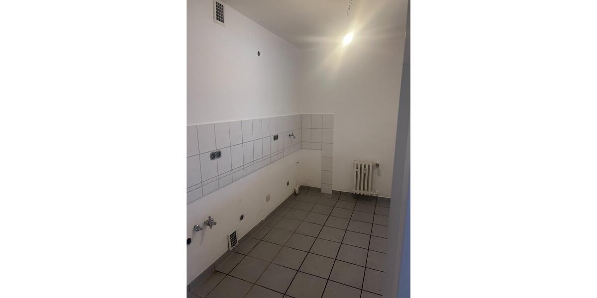 Etagenwohnung Bergisch Gladbach Alt-Frankenforst - 3 Zimmer, 85 m&sup2;, 1.200&euro; | Angebot:24955907