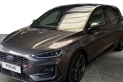 Ford Focus 40.560 km 29.900 € Siegen 57072