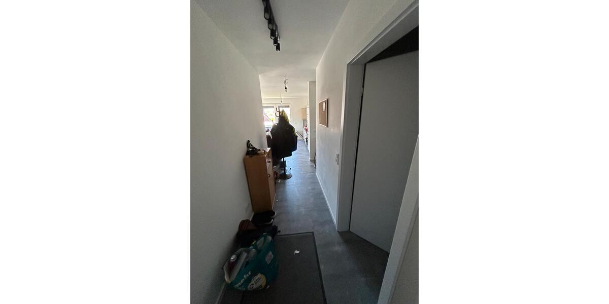 Etagenwohnung Bremerhaven Schiffdorferdamm - 3.5 Zimmer, 92 m&sup2;, 1.410&euro; | Angebot:26396712