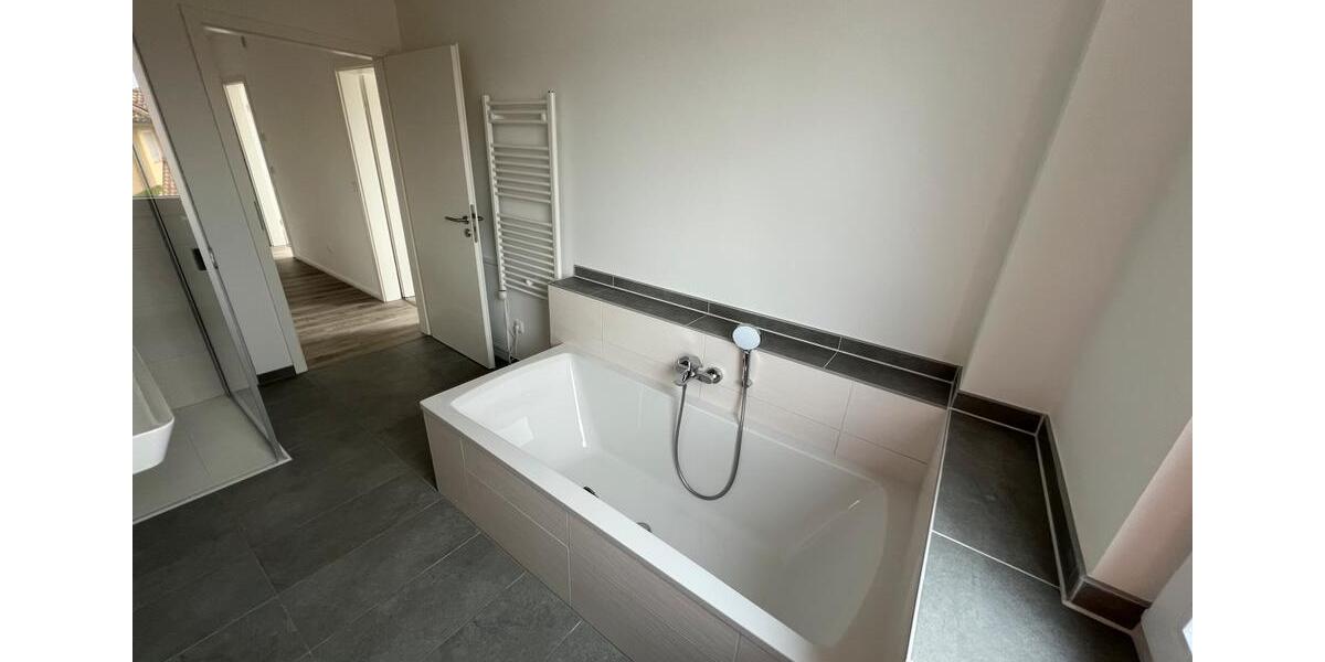 Doppelhaushälfte Dielheim - 4 Zimmer, 130 m&sup2;, 2.100&euro; | Angebot:25831362