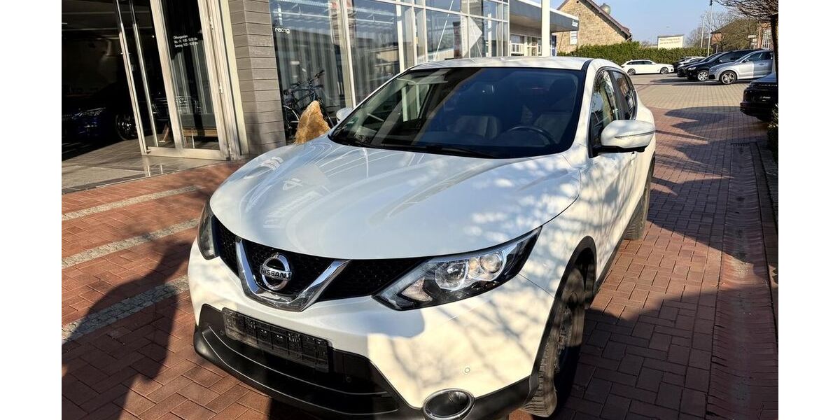 Nissan Qashqai 89.600 km 9.990 &euro; Ibbenbüren 49477