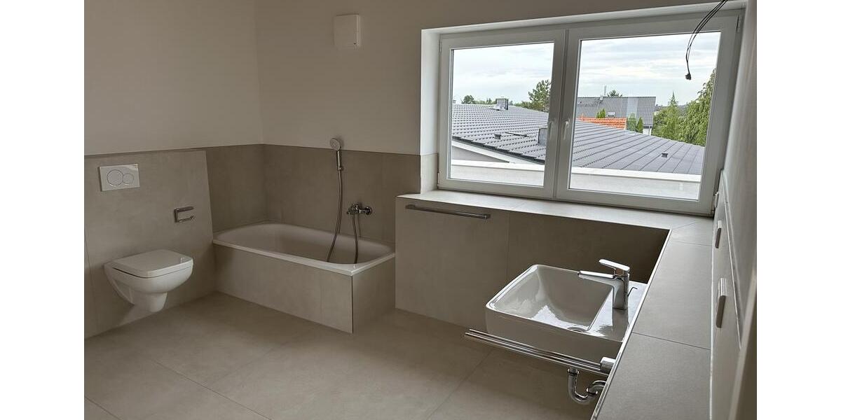 Einfamilienhaus Gießen Wieseck - 2.5 Zimmer, 124 m&sup2;, 1.700&euro; | Angebot:24731741