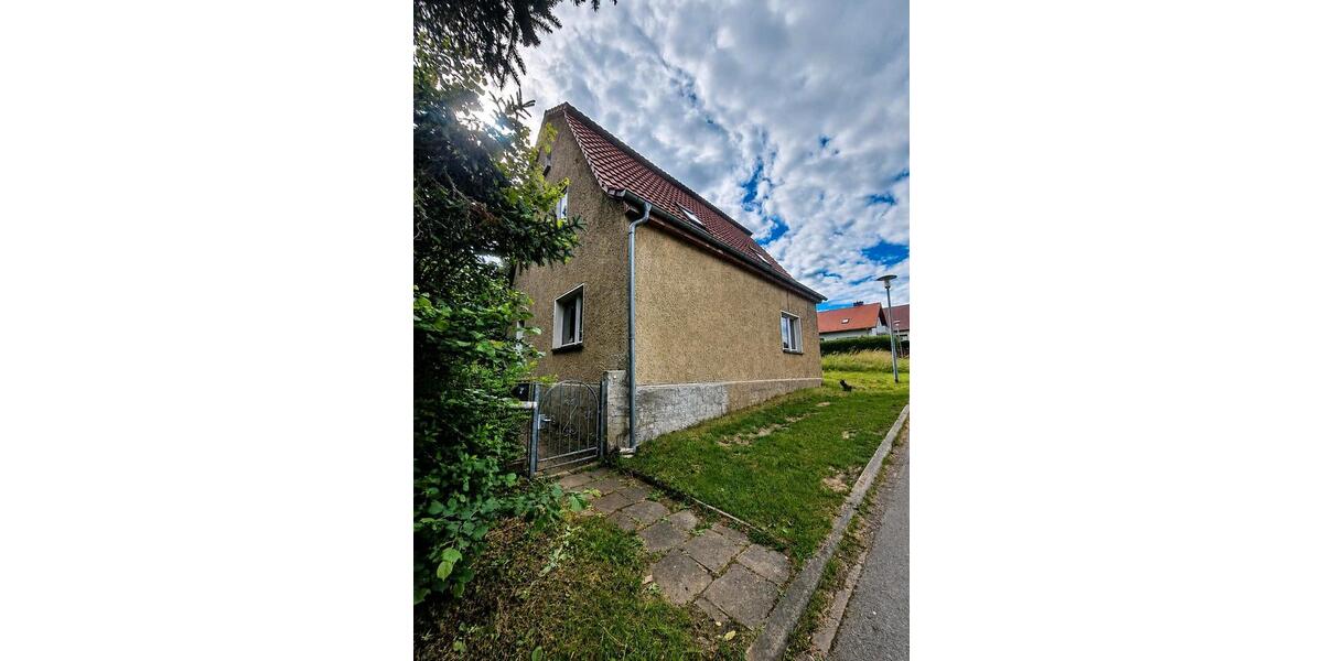 Einfamilienhaus Apolda - 8 Zimmer, 180 m&sup2;, 165.000&euro; | Angebot:26897128