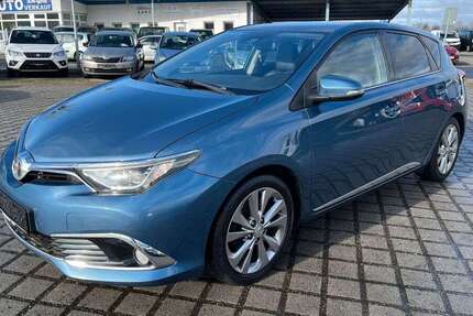 Toyota Auris 135.100 km 9.600 &euro; Kodersdorf 02923
