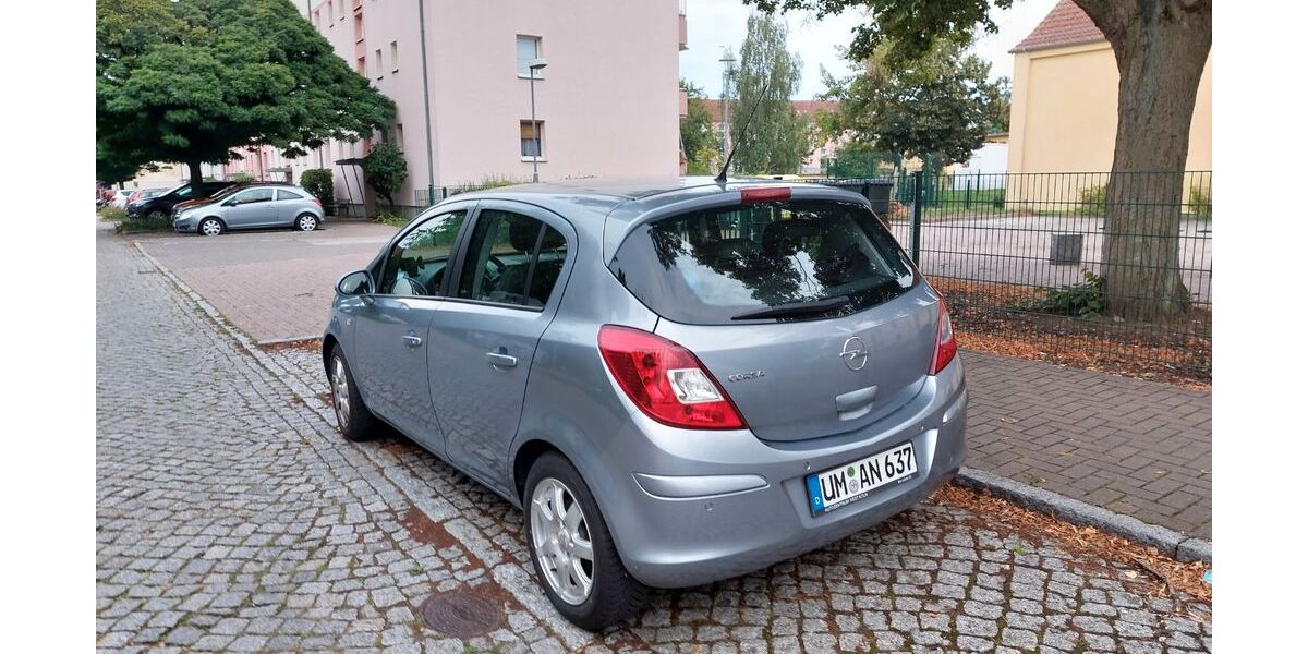 Opel Corsa 160.000 km 2.800 &euro; Schwedt/Oder 16303