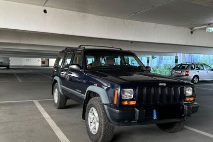 Jeep Cherokee 190.000 km 6.499 &euro; Wernau 73249