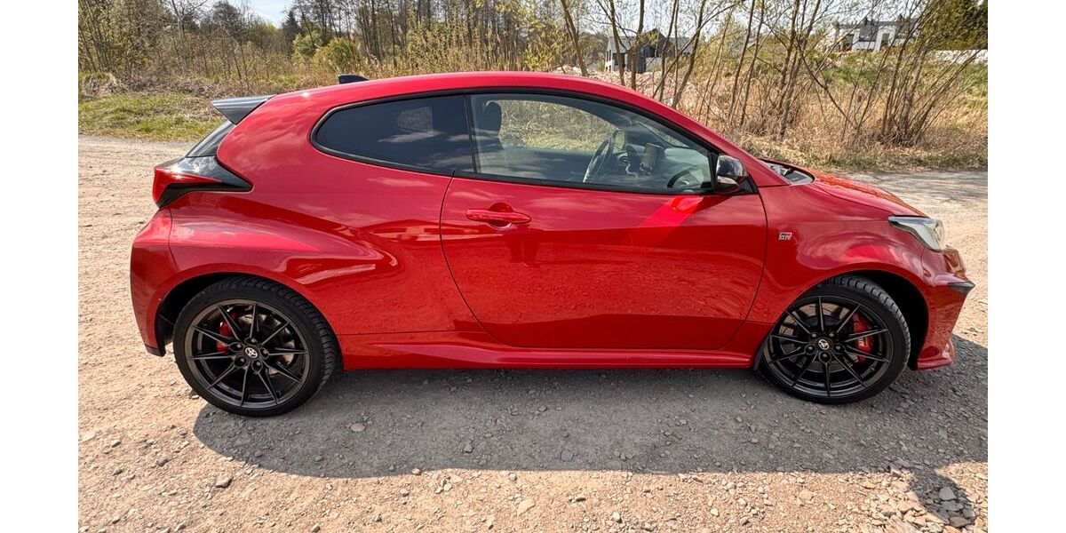 Toyota Yaris 22.635 km 31.900 &euro; Kraków 31-42