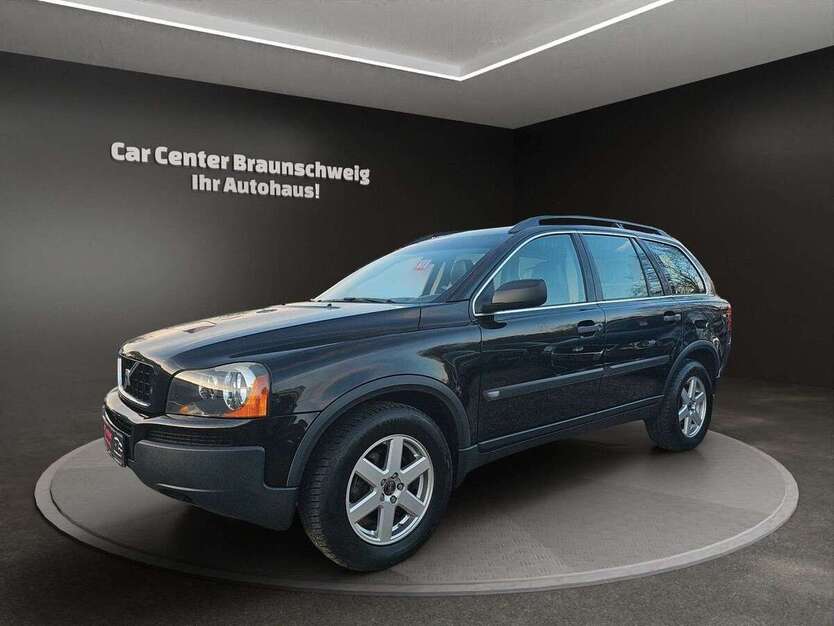 Volvo XC90 438.520 km 1.999 € Braunschweig 38120