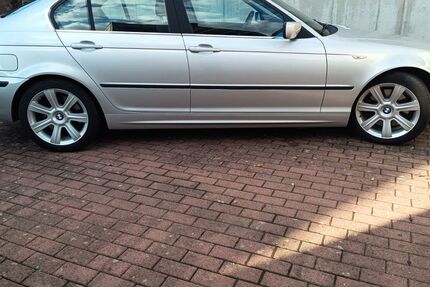 BMW 330 82.500 km 15.500 € Döhlau 95182