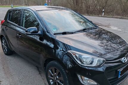 Hyundai i20 121.000 km 4.800 &euro; Marl 45770