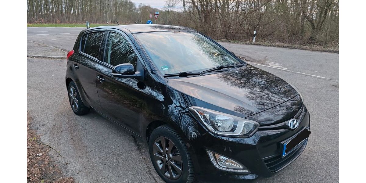 Hyundai i20 121.000 km 4.800 &euro; Marl 45770