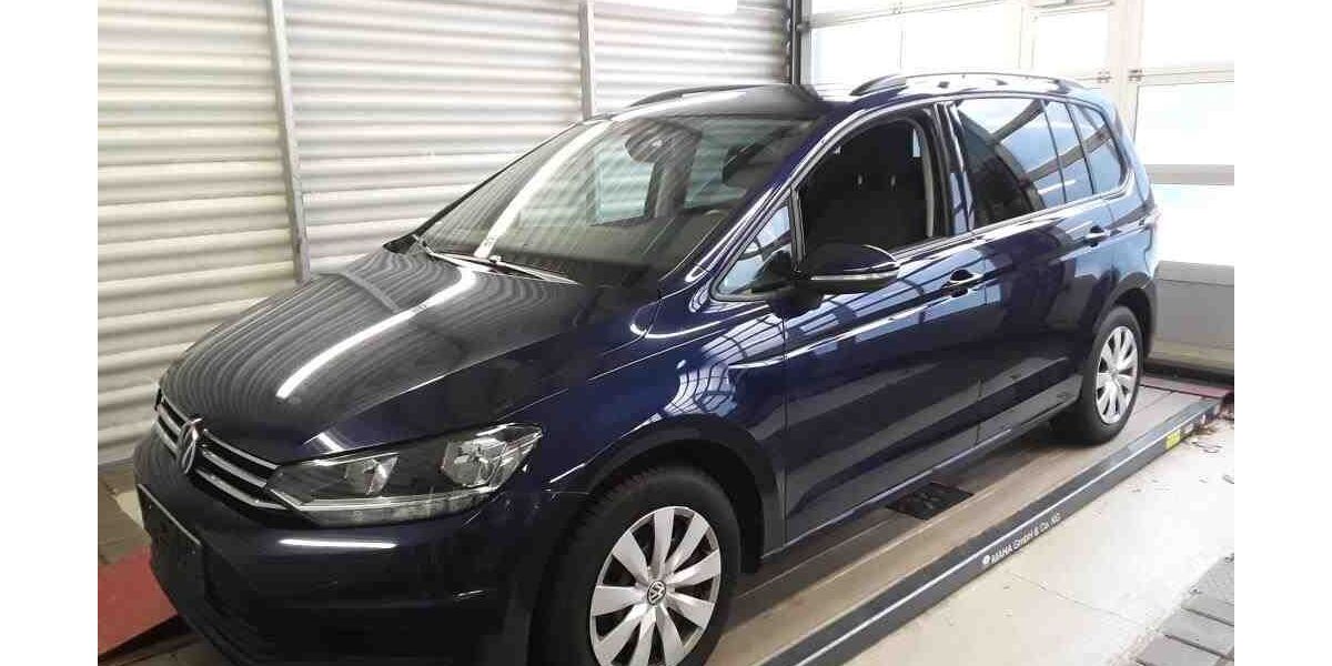 VW Touran 95.000 km 22.990 &euro; Goslar 38640