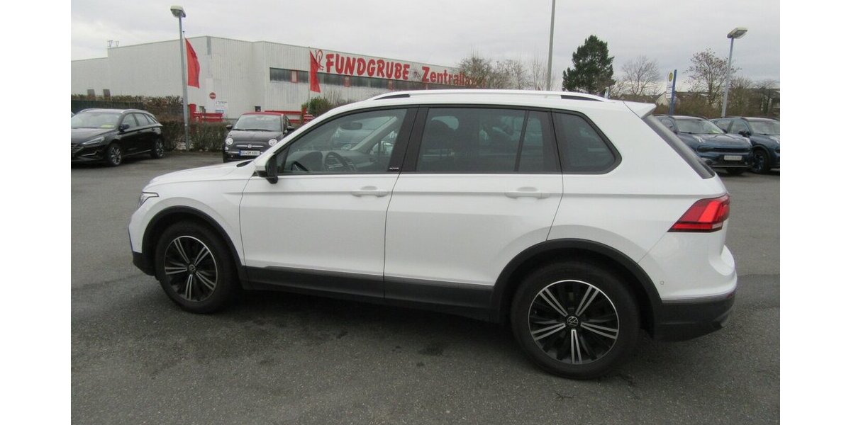 VW Tiguan Active 1.5, NAVI, LED 88.000 km 24.890 € Gernsheim 64579