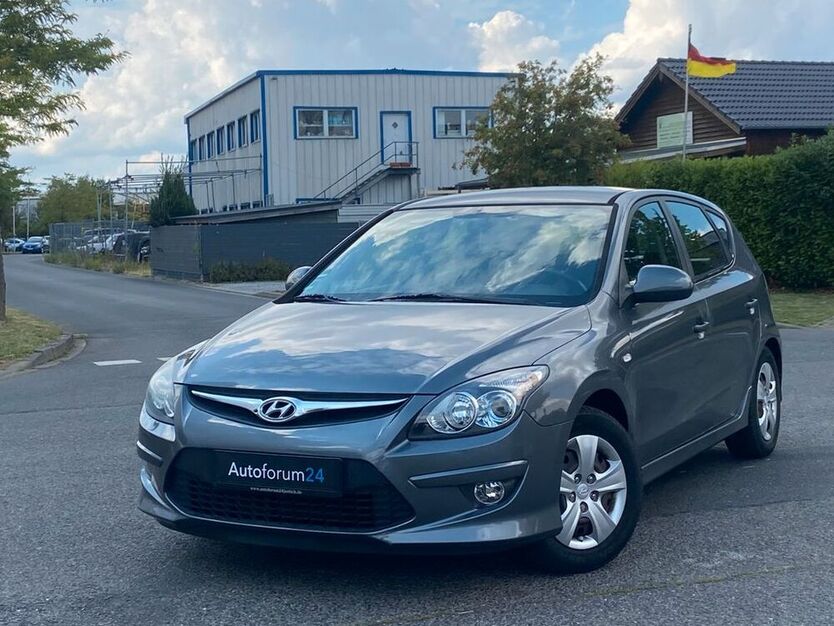 i30