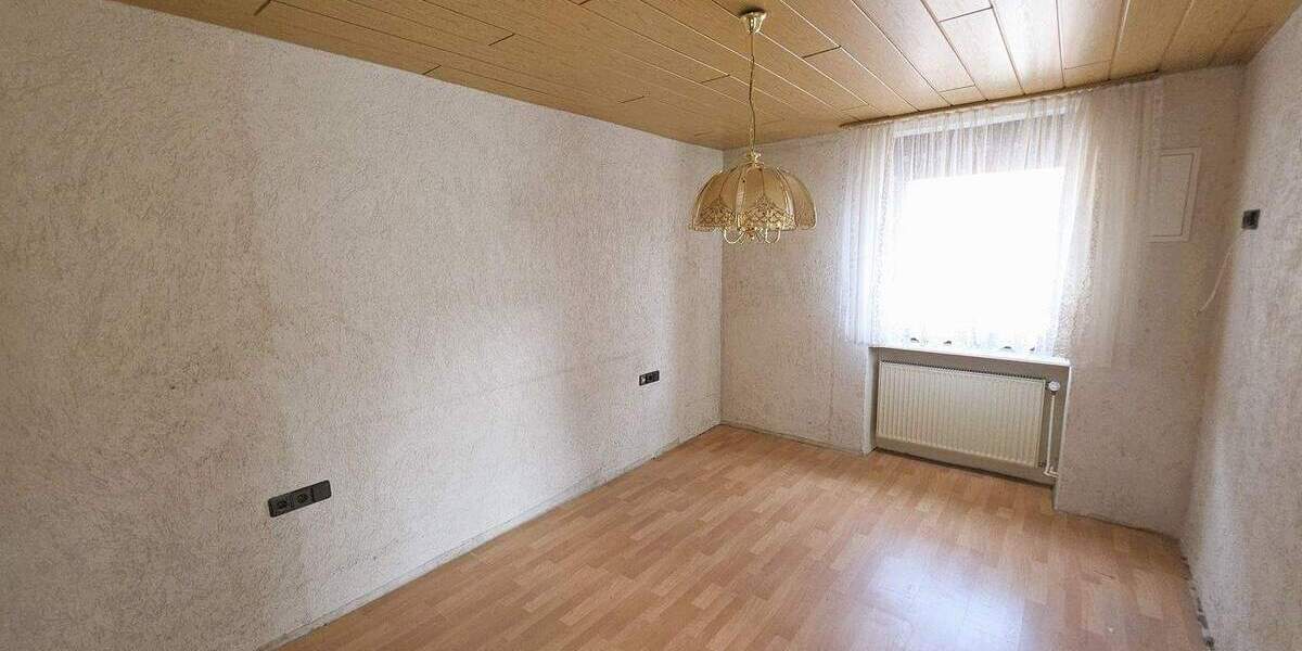Doppelhaushälfte Saarland - Quierschied Fischbach - 5 Zimmer, 145 m&sup2;, 199.000&euro; | Angebot:25846095