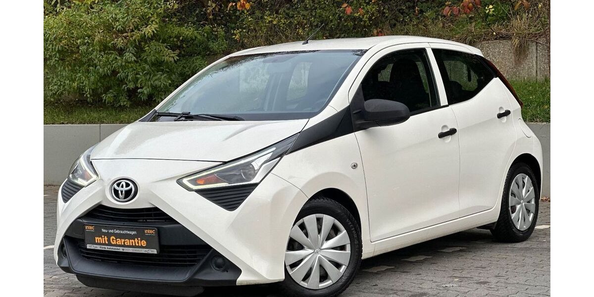 Toyota Aygo (X) 42.700 km 8.290 &euro; Kiel 24147