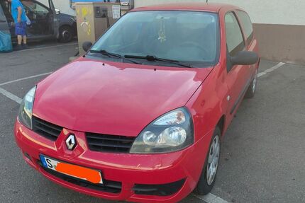 Renault Clio 81.000 km 2.390 &euro; Stuttgart 70619