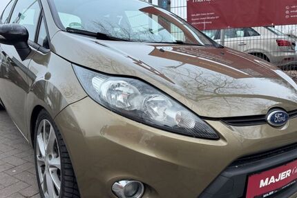 Ford Fiesta 99.207 km 3.300 &euro; Hamburg 22043