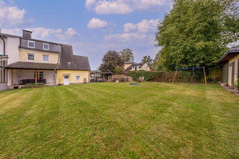 Familientraum in Aplerbeck: Idyllische Doppelhaushälfte mit gemütlichem Garten! 6 zimmer