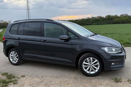 VW Touran 218.000 km 11.800 &euro; Mönchengladbach 41239