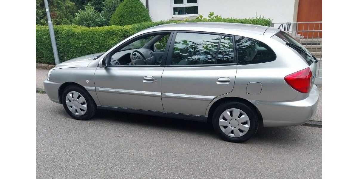 Kia Rio 70.000 km 2.700 &euro; Allensbach 78476