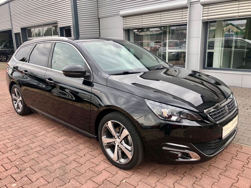 Peugeot 308 81.419 km 12.499 € Halle/Saale 06118