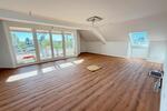 Dachgeschoßwohnung Rüsselsheim am Main - 4 Zimmer, 105 m&sup2;, 1.500&euro; | Angebot:26407527