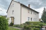Gepflegtes Wohnhaus mit drei Mieteinheiten
