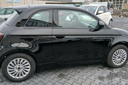 Fiat 500e 15.794 km 13.980 &euro; Ingelheim 55218