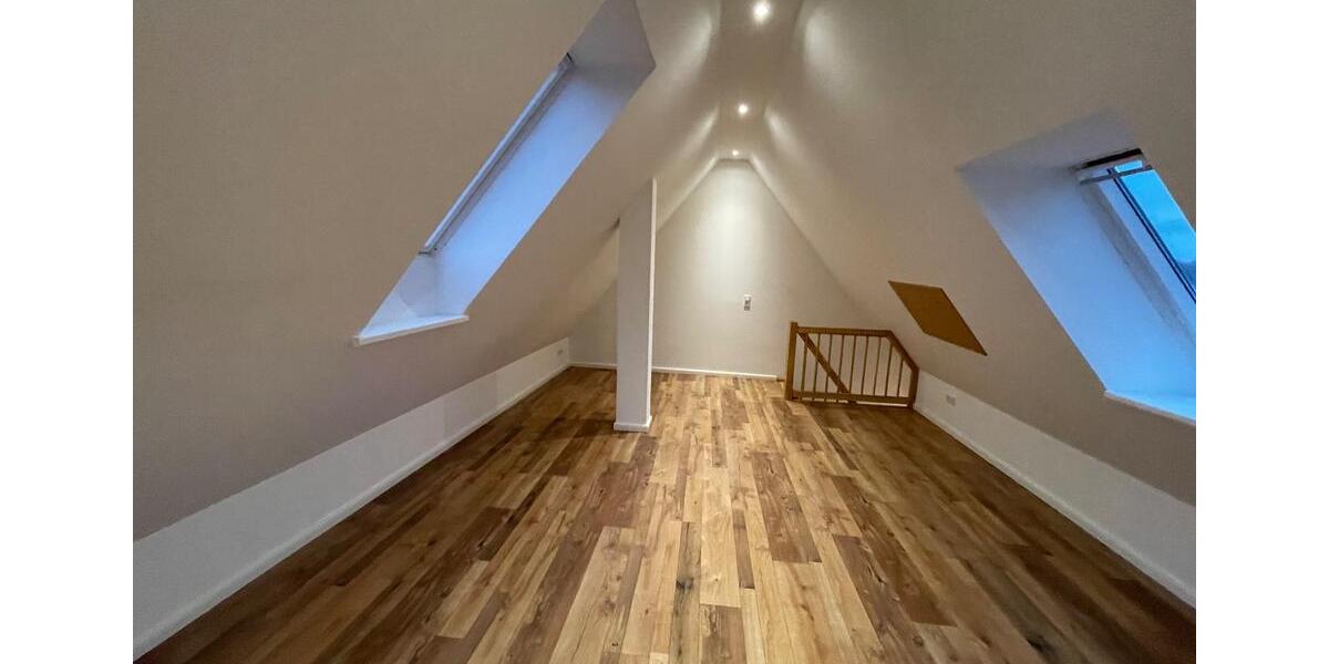 Maisonettenwohnung Itzehoe - 3 Zimmer, 93 m&sup2;, 880&euro; | Angebot:25021999