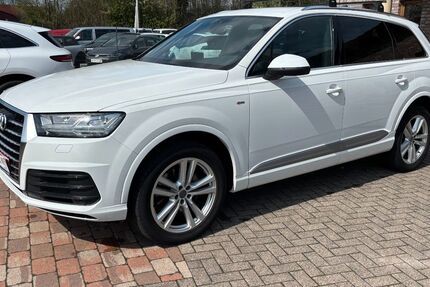 Audi Q7 136.500 km 33.250 &euro; Versmold 33775