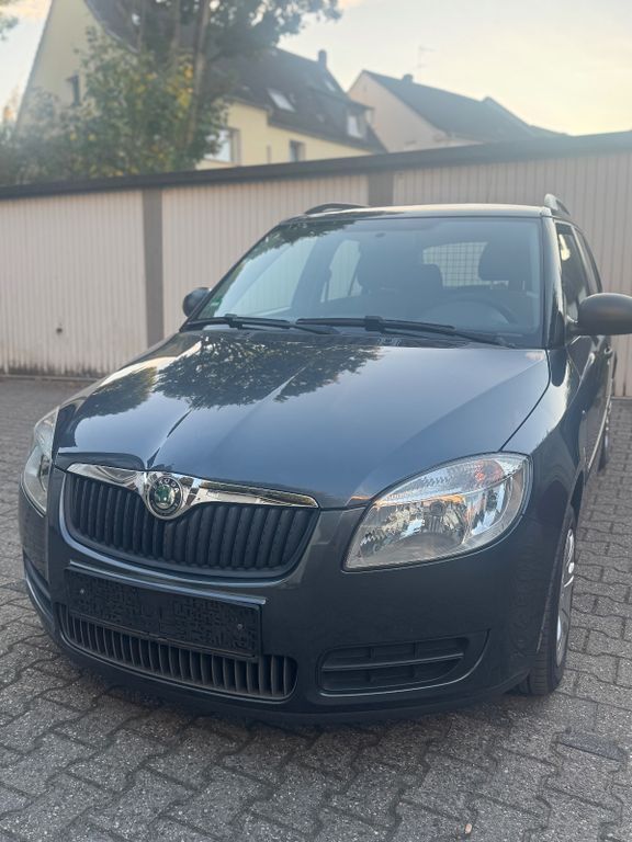 Skoda Fabia 208.000 km 2.100 € Bochum 44866