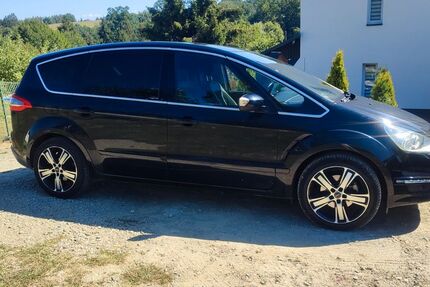 Ford S-Max 157.200 km 7.500 &euro; Hamminkeln 46499