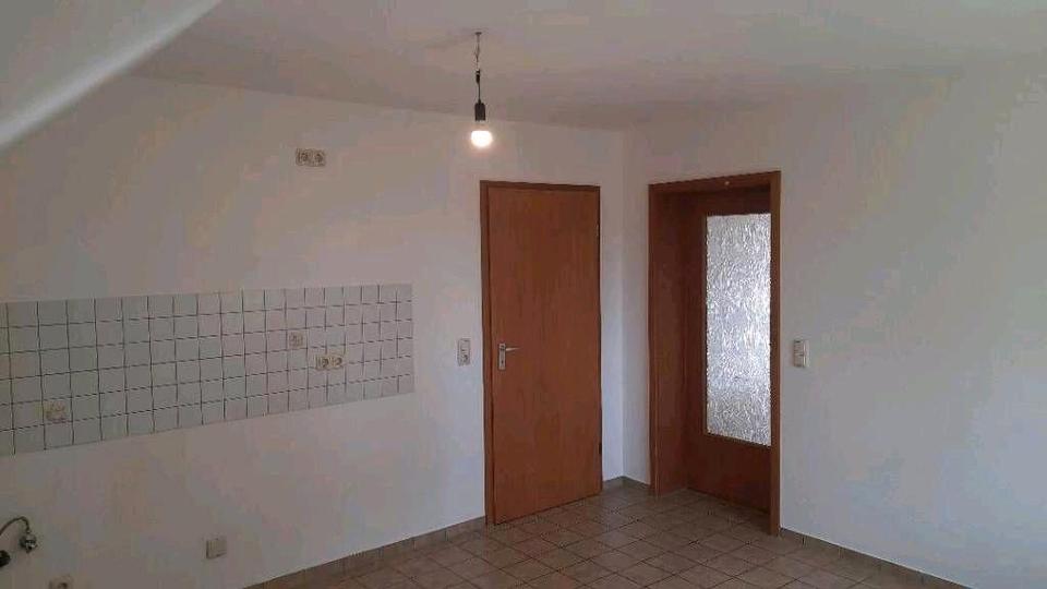 Dachgeschoßwohnung Dorfen - 3 Zimmer, 80 m&sup2;, 810&euro; | Angebot:26400481