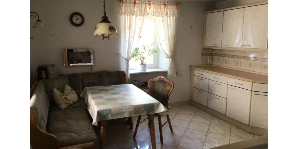 Einfamilienhaus Allstedt - 8 Zimmer, 130 m&sup2;, 99.000&euro; | Angebot:26250107