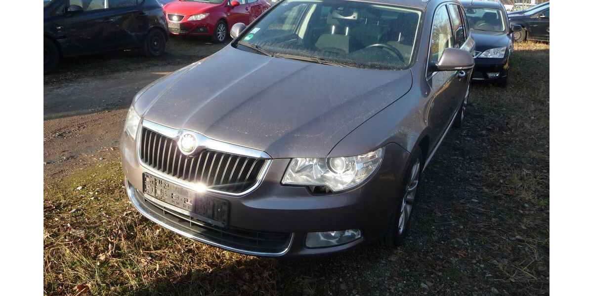 Skoda Superb 300.000 km 3.750 &euro; Chemnitz 09114
