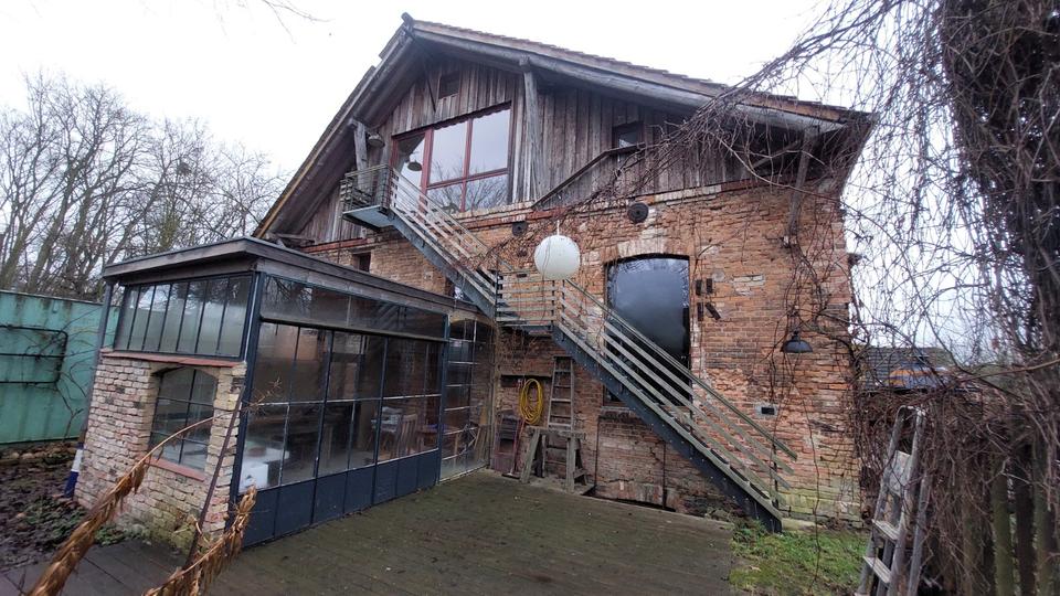 Schöne Studiowohnung unterm Dach, 55 qm 2 zimmer