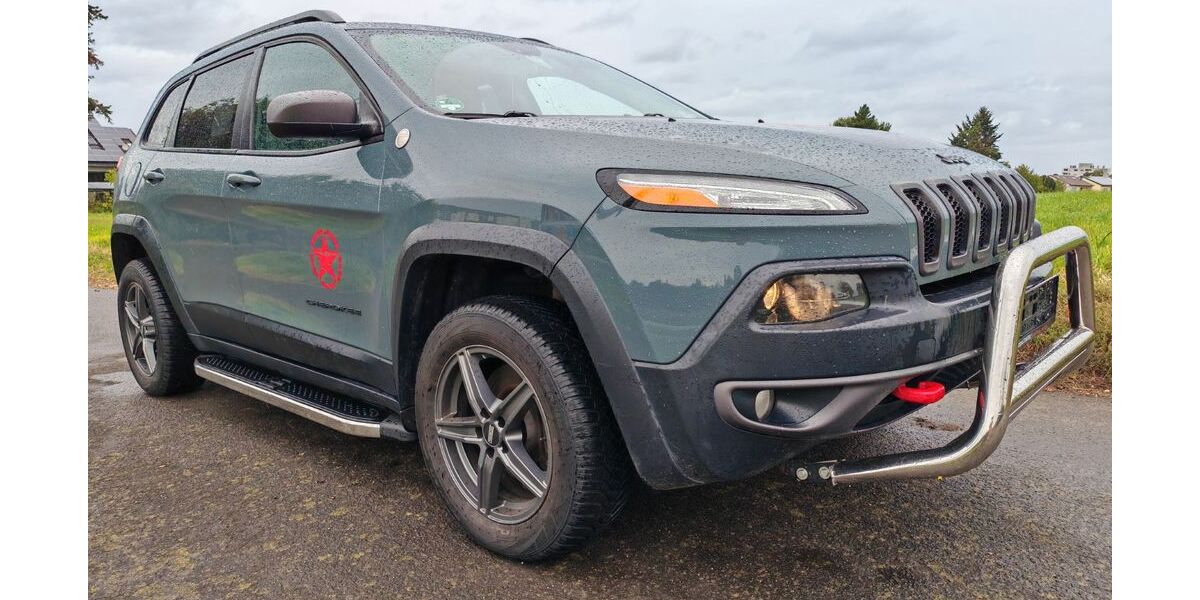 Jeep Cherokee 75.000 km 20.000 &euro; Bad Kreuznach 55543